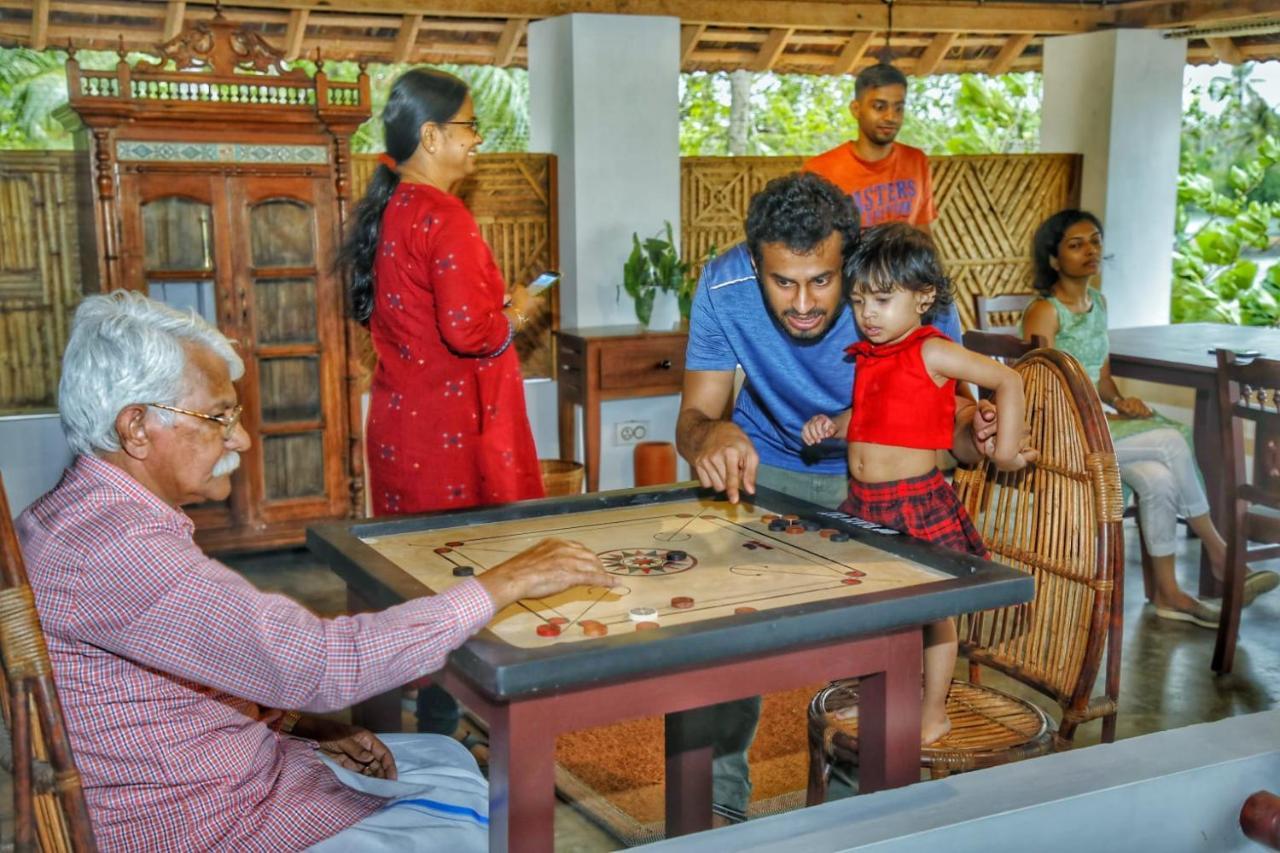 Vala House Hotel Cherai Beach Bagian luar foto