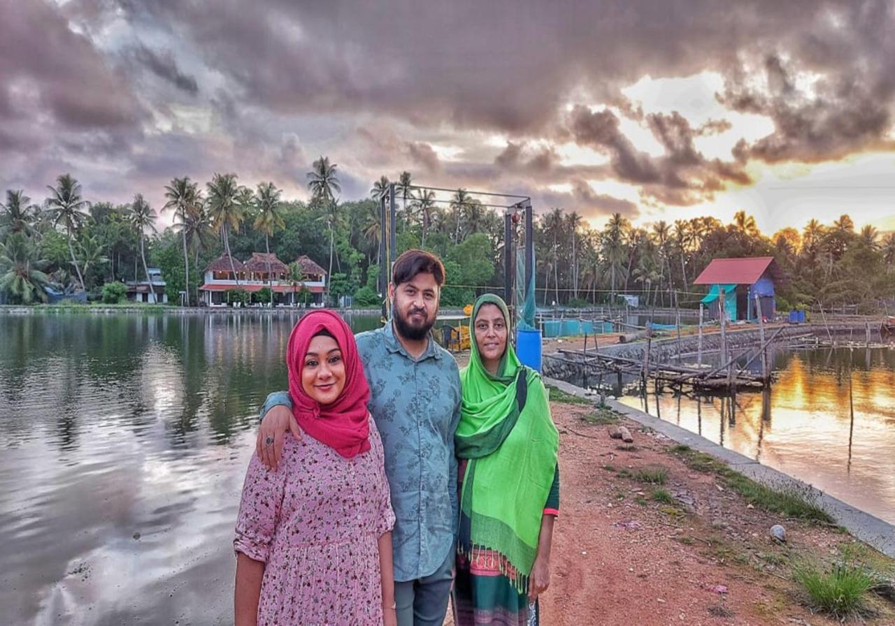 Vala House Hotel Cherai Beach Bagian luar foto