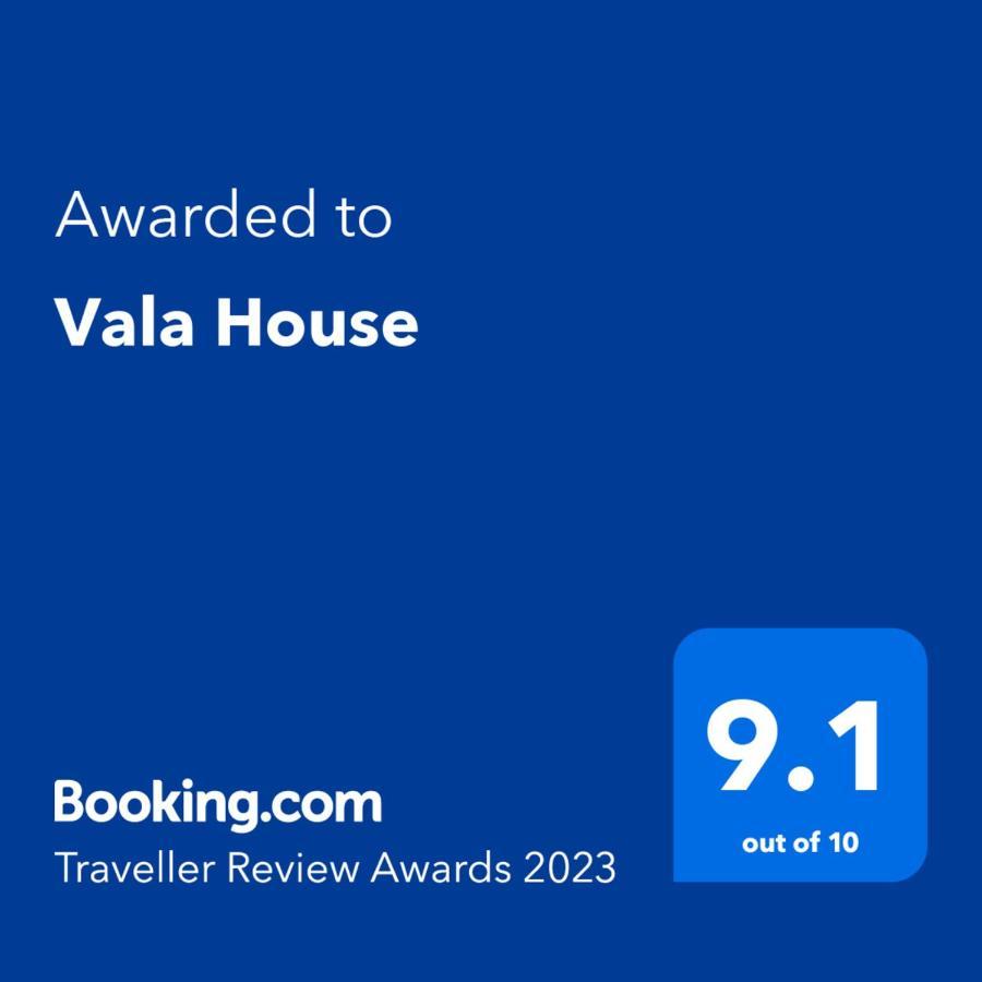 Vala House Hotel Cherai Beach Bagian luar foto
