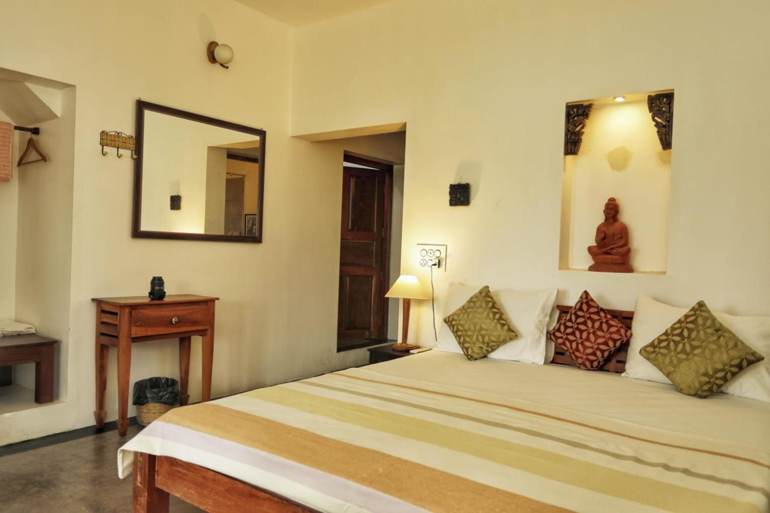Vala House Hotel Cherai Beach Bagian luar foto